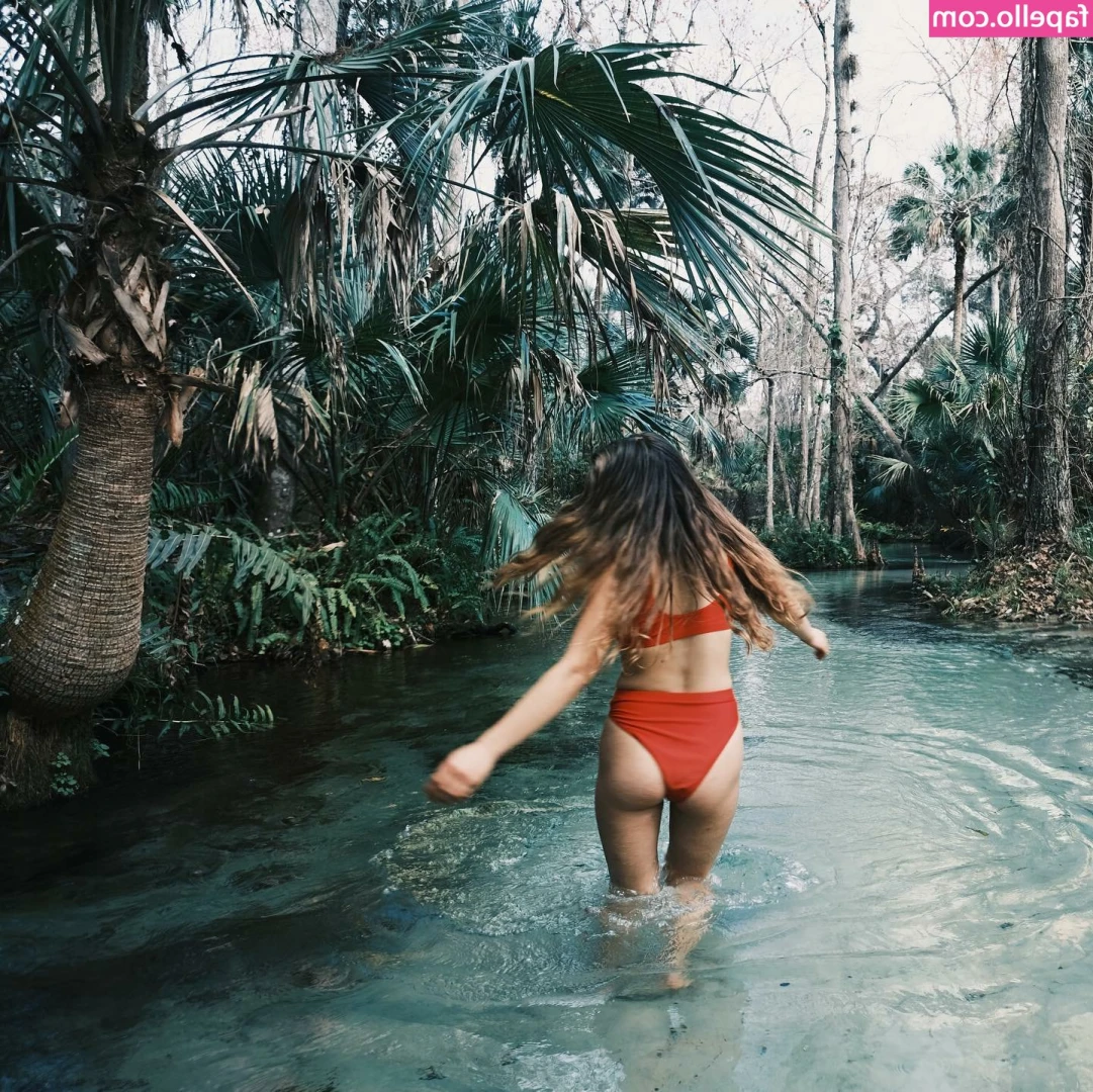 Isabel Paige [ isabel-paige ] - do you like it wet? 😉
