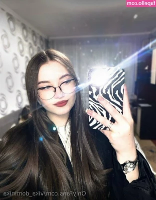 vika_dominika [ vika-dominika ] - Wanna peak
