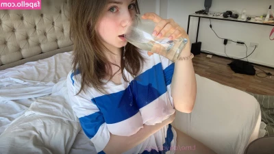 Devdaria - Either my underwear are shrinking or I m growing again