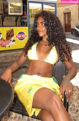Alicia Awa [ alicia-awa ] - Gym