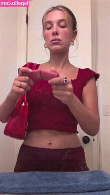Millie Bobby Brown [ millie-bobby-brown-1 ] - Thank you all my lovies for my Birthday wishes