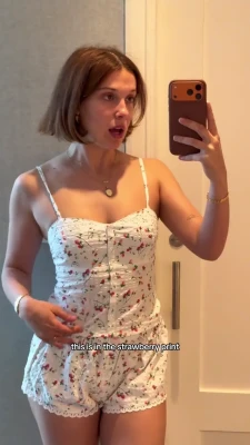 Millie Bobby Brown [ millie-bobby-brown-1 ] - your personal snow bunny