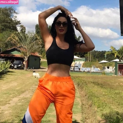 Francine Piaia [ francine-piaia ] - Wonder if it s time to go live one time