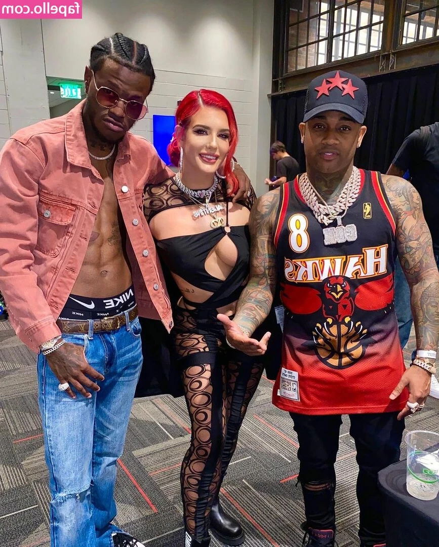 Justina Valentine [ justina-valentine ] - we should probably sleep in, what do you think~