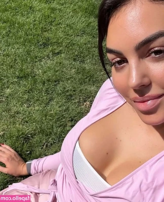 Georgina Rodriguez [ georgina-rodriguez ] - I want more pics please send me more