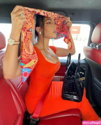 Georgina Rodriguez [ georgina-rodriguez ] - Work has been killing me lately  I hope you don t miss me too much
