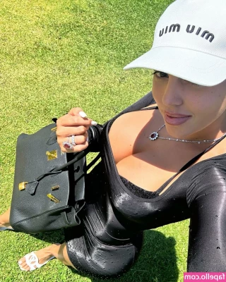 Georgina Rodriguez [ georgina-rodriguez ] - I wanna be ur slutty goth gf