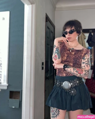 Anisa Jomha [ anisa-jomha ] - Because I am a pleaser 🥰🥰