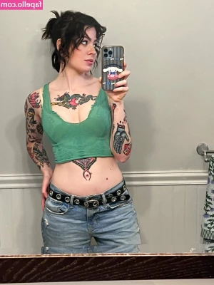 Anisa Jomha [ anisa-jomha ] - Friday night in.. anyone else?