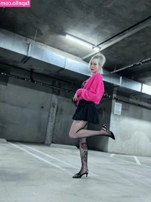 Anisa Jomha [ anisa-jomha ] - I wanna get naughty
