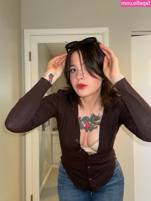 Anisa Jomha [ anisa-jomha ] - 😏🧸do u like this ?😏