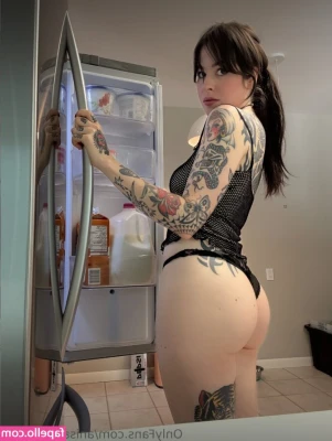 Anisa Jomha [ anisa-jomha ] - Stream started at 06/03/2021 01:48 am  BTS nude photoshoot :)