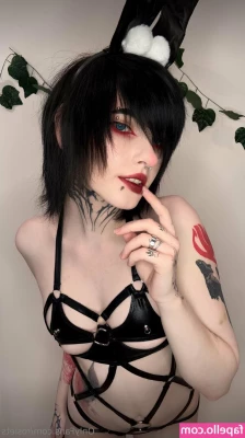 rosiets - Wouldn t you like to wrap your hands around that ass       200ph