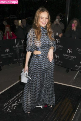 Lindsay Lohan [ lindsay-lohan ] - Quick Question:  Would you guys be interested in seeing more of my