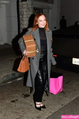 Lindsay Lohan [ lindsay-lohan ] - are you home?