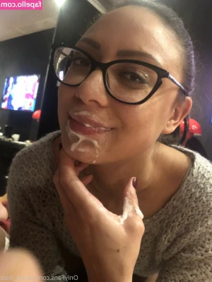 Cassie Del Isla [ cassie-del-isla ] - pulling my ass apart so you can fuck me in this position... with my