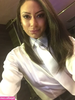 Cassie Del Isla [ cassie-del-isla ] - Did you turn your renew on babe? I'll send a naughty Black Friday