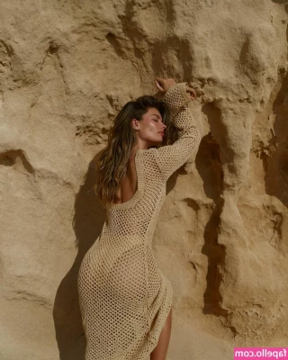 Sophia Vantuno [ sophia-vantuno ] - Bringing you some fun for your Friday