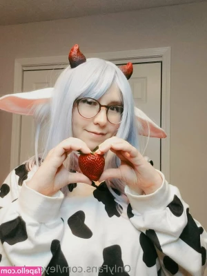 Leycantplay - This is my favorite month of the year 😋😋