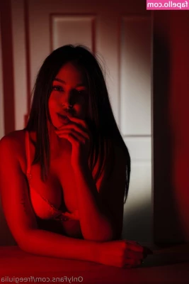 freegiulia - Who wants to see me with my first BBC