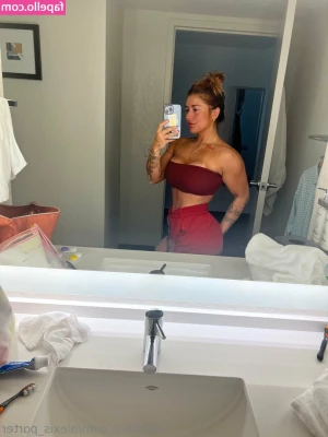 alexis_porter [ alexis-porter ] - Strangers in the Night 🥰