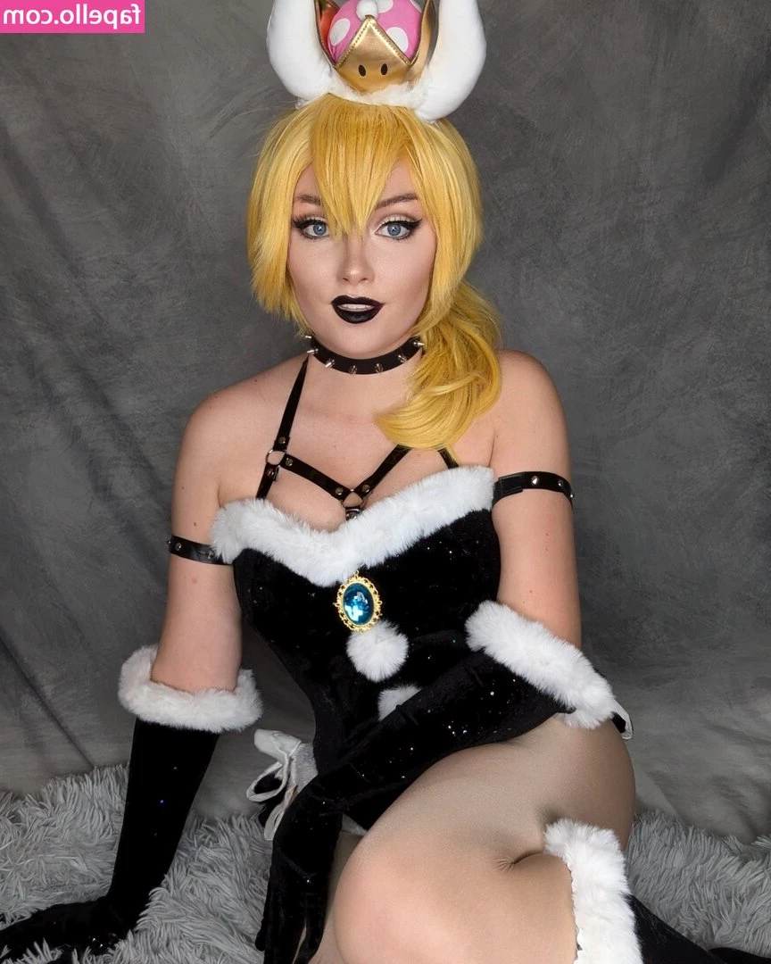 stacycosplays - Wanna see