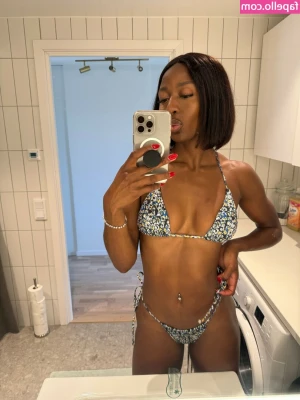 Khaddi Sagnia [ khaddi-sagnia ] - Since the video wouldn’t upload yesterday, me fuxking my holes with