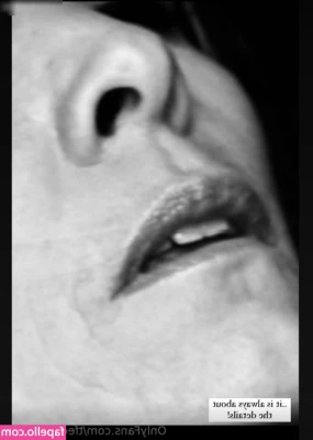 Tanja Lanäus [ tanja-lanus ] - Make me sweat  make me hotter Make me loose my breath  make me water