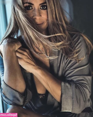 Tanja Lanäus [ tanja-lanus ] - 💚 I hope your Monday wasn't too Monday!