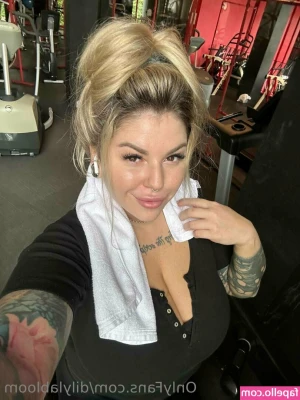 dilylabloom - Before I take a bath, I would like you to tell me what you would do