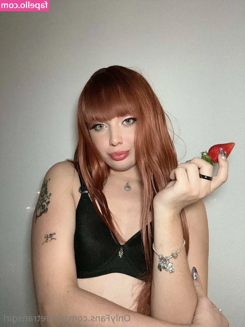 andretransgirl - bouncy bouncy 🍒 the second gif makes me want a nice cock to ride