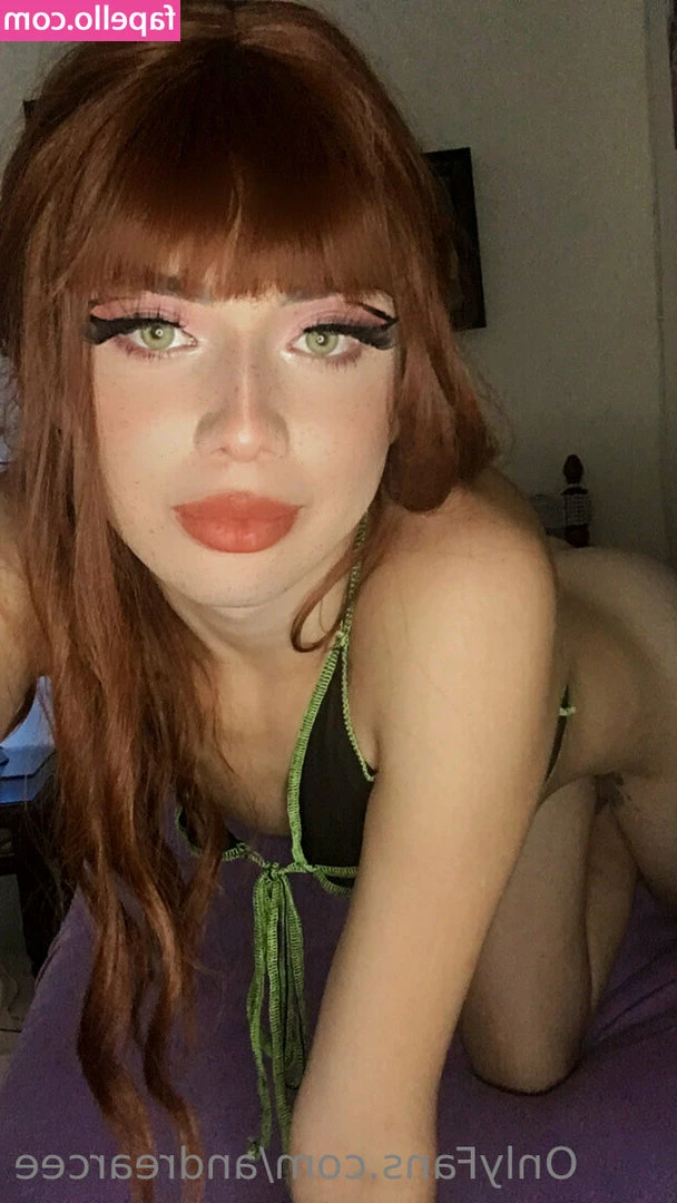 andretransgirl - Spi tting a grape for your dinner