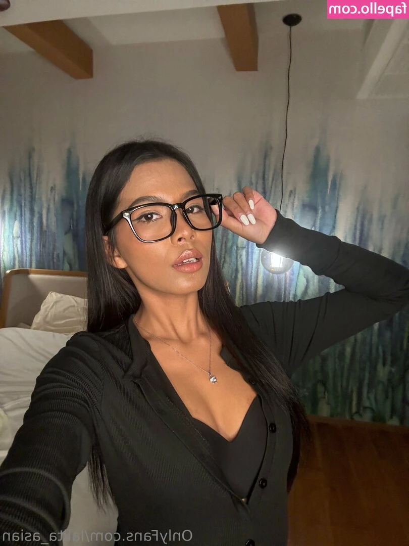 lalita_asian [ lalita-asian ] - My pussy gave him a seizure FULL 6