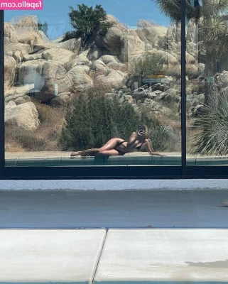 Casi Davis [ casi-davis ] - Who wants to help towards a pretty, waxed pussy? 🥵 id LOVE to show