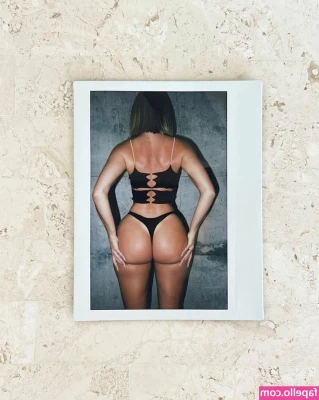 Casi Davis [ casi-davis ] - hi how is everybody doing