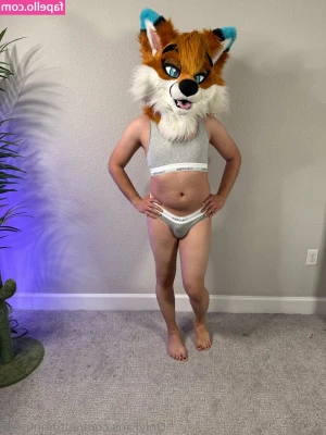 autumnfoxad - Forget Netflix and chill want to  Crunchyroll and bone