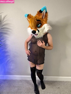 autumnfoxad - tip if u want more strap on content 👀