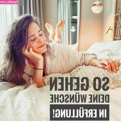 Joyce Ilg [ joyce-ilg ] - I woke up horny baby, cum hang out with me in my DMs!😈