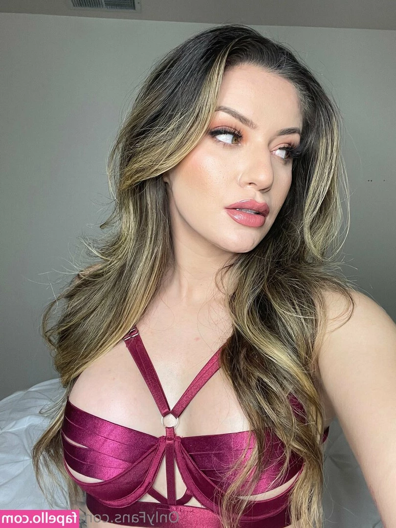 angelsavs - Who wants to come play with me
