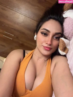 Aparna Reddy [ aparna-reddy ] - Rare Content Collection