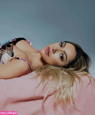 Hadise - mieux avec ou sans sous-vêtements