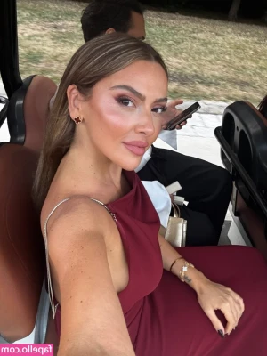 Hadise - Happy Friday TGIF 😙