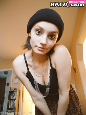 Madelyn.sk [ madelyn-sk ] - uwu :3