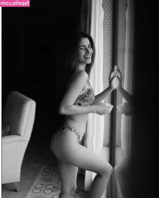Karishma Lala Sharma [ karishma-lala-sharma ] - “Feel the heat, let’s get closer #UnlockMySecrets” Check your