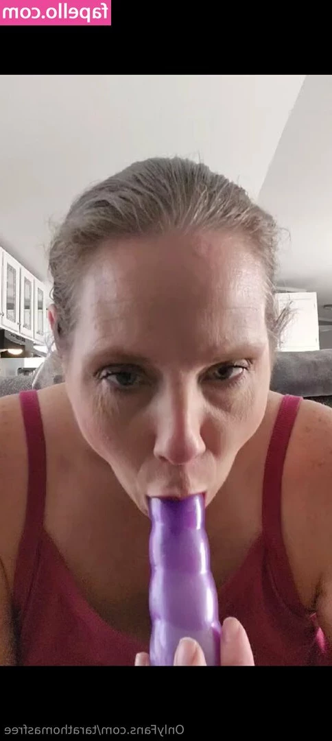 tarathomasfree - Today s reddit posts including the video I turned into a gif