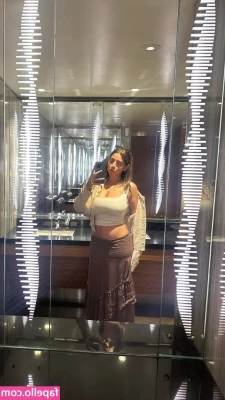 Lyss Savage [ lyss-savage ] - Darling  please let me sit on your lap  ٩ ۶