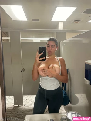 Lyss Savage [ lyss-savage ] - Some booty for you guys <3