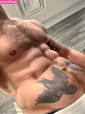 alexthelegend - Send  10 and I ll give you 5 more photos  delivered to you like this 