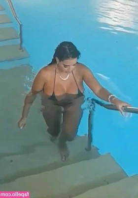 Tania Barbosa [ tania-barbosa ] - Sucking and taking a huge dick all week 🤤 (and this is just the