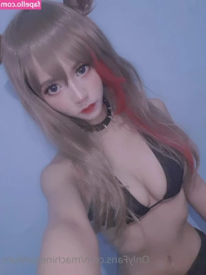 Machinegunkuro - Special video today with my friend The Masseur Daddy  He gave me a